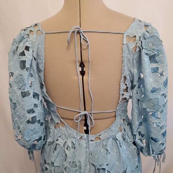 Storia Medium Dress Blue Lace Mini Plunge Neckline Balloon Sleeve Cut-out Back - Picture 10 of 13